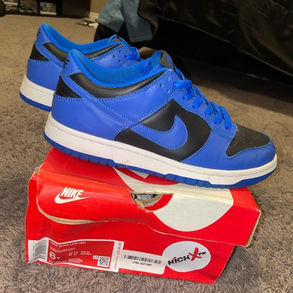 Nike Dunks Low - Hyper Cobalt - Picture 5 of 5